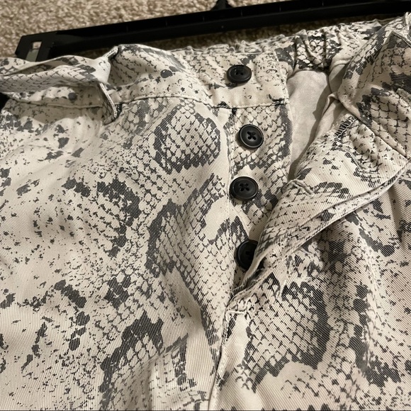 !NEW! PAM & GELA Snake Print High Rise Tie Track Jogger Pants - Size P - Picture 8 of 12